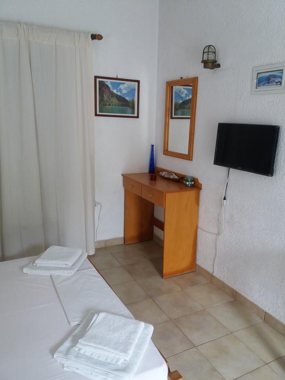 Apaggio Apartments Катапола Екстериор снимка