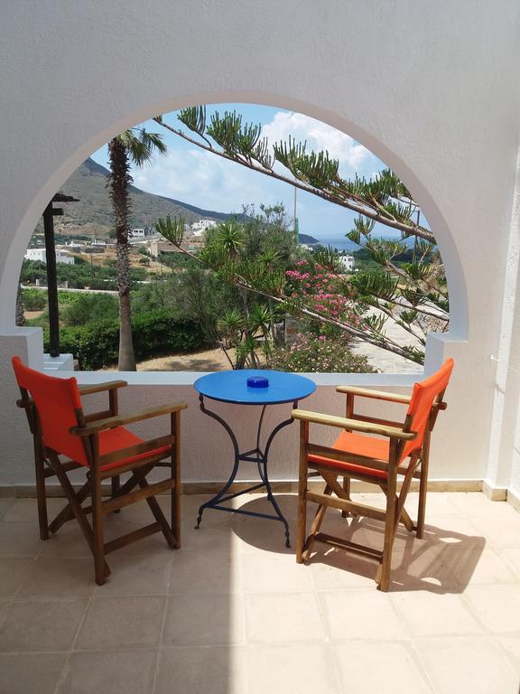 Apaggio Apartments Катапола Екстериор снимка