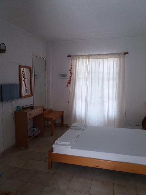 Apaggio Apartments Катапола Екстериор снимка