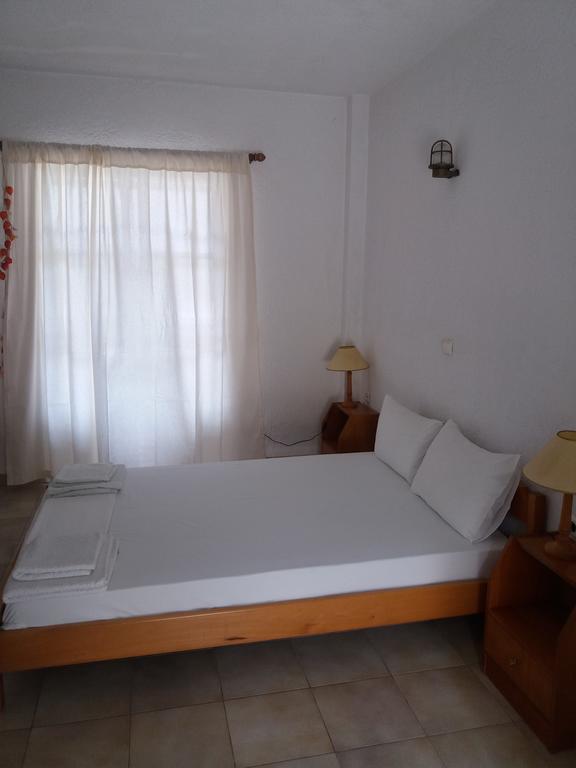 Apaggio Apartments Катапола Екстериор снимка