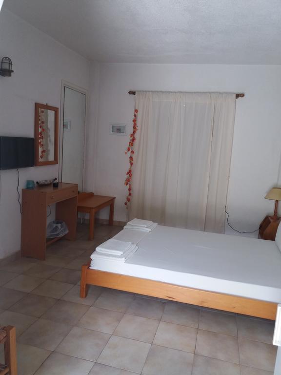 Apaggio Apartments Катапола Екстериор снимка