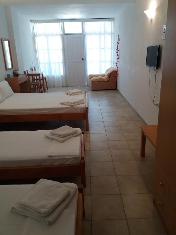 Apaggio Apartments Катапола Екстериор снимка