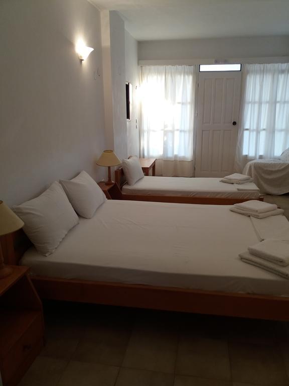 Apaggio Apartments Катапола Екстериор снимка